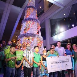 Cebu Parklane International Hotel turnover the proceeds of the sale of the Christmas Trinkets to the local Cancer Warrior Foundation