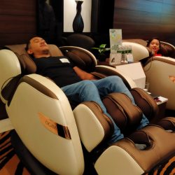 The Smart Vogue Plus is the urban matrix massage chair from Ogawa